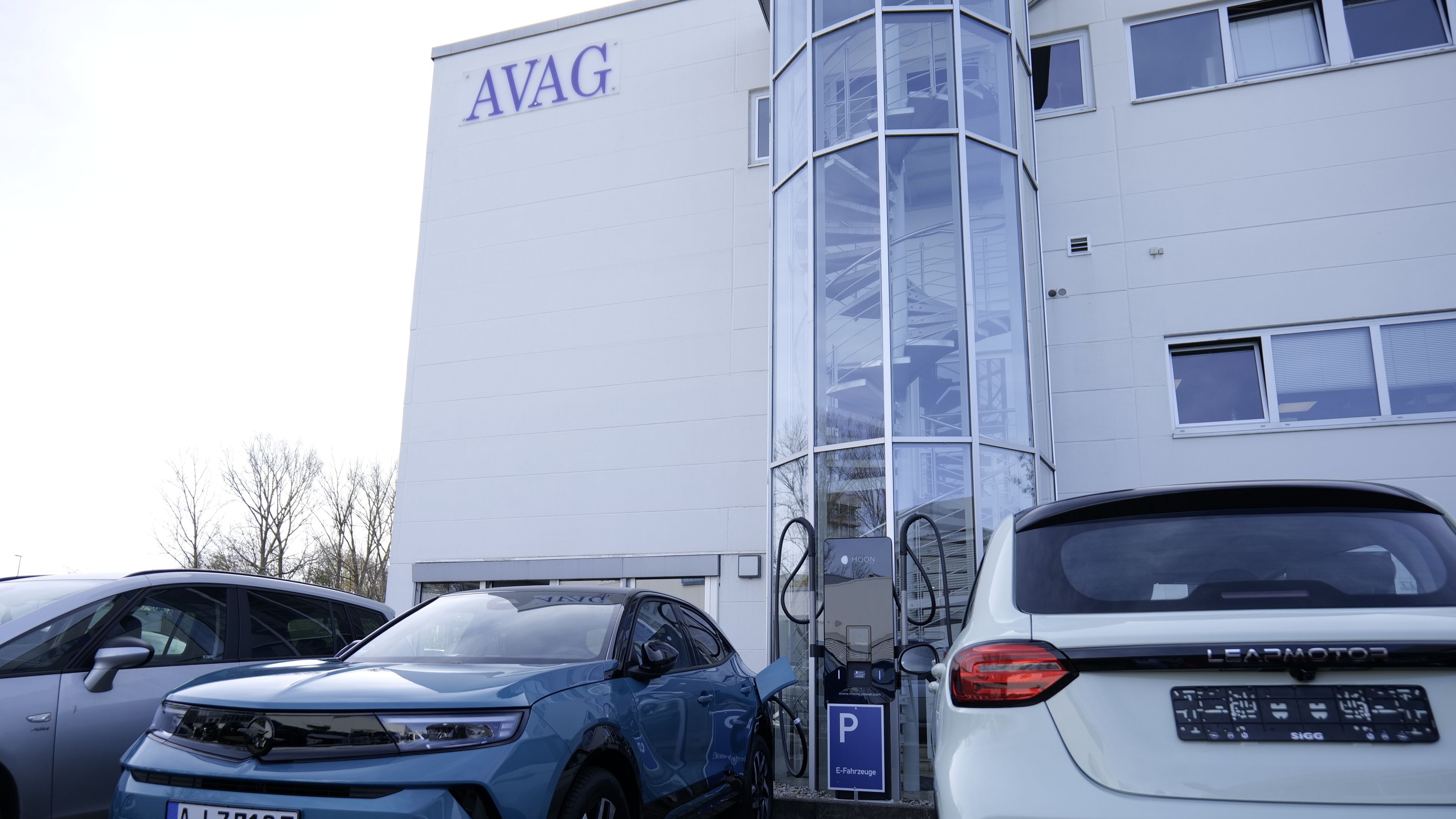 Ladestation MOON POWER Charger 50 bei AVAG Holding SE