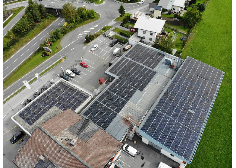 MOON Photovoltaik Anlage am Autohaus Radstadt