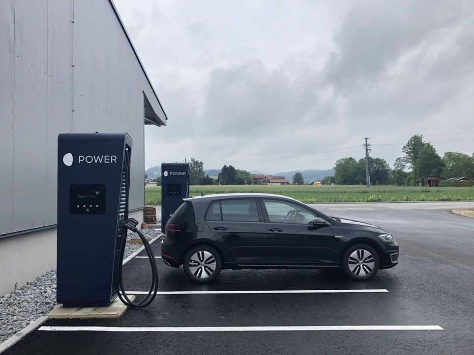 Hypercharger Mettmach MOON POWER Ladestation